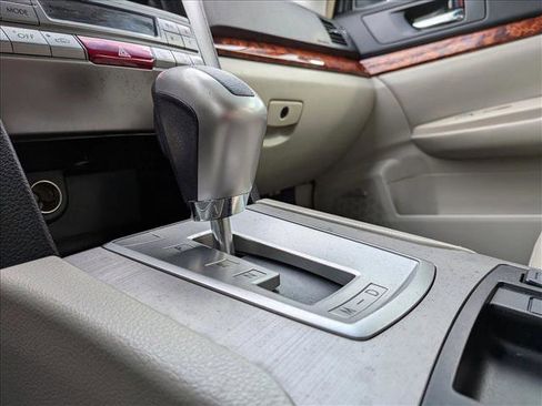 Used 2012 Subaru Outback 3.6R Limited image 13