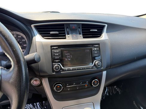 Used 2015 Nissan Sentra SV FWD image 12