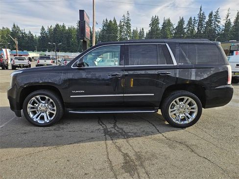 Used 2019 GMC Yukon SLT w/ Premium Edition image 2
