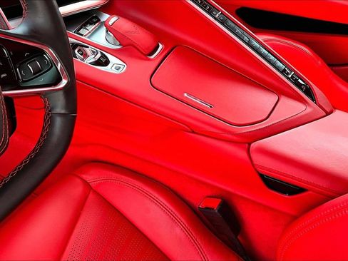 Used 2024 Chevrolet Corvette Stingray Premium Cpe w/ Battery Protection Package RWD image 19