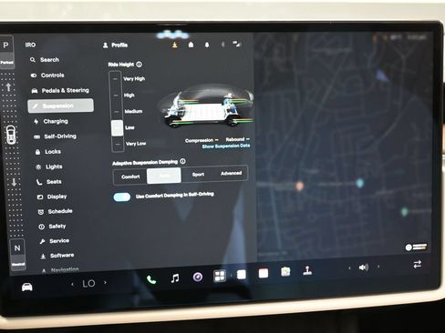 Used 2022 Tesla Model X AWD/4WD image 25