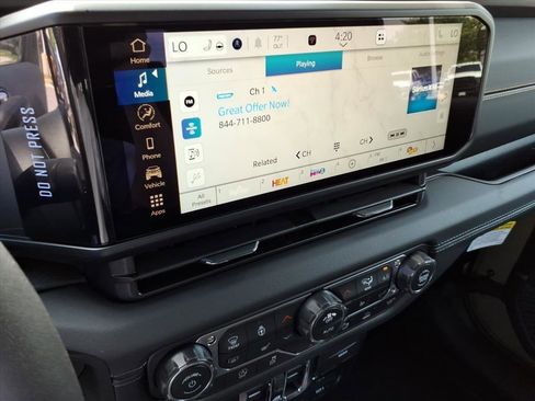 New 2026 Jeep Gladiator Willys AWD/4WD image 13