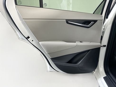 Used 2023 Kia Niro Wave FWD image 28