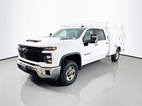 Used 2024 Chevrolet Silverado 2500 W/T w/ WT Convenience Package AWD/4WD image 3