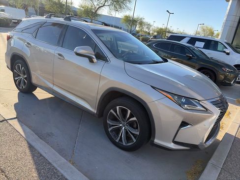 Used 2018 Lexus RX 350L FWD image 3