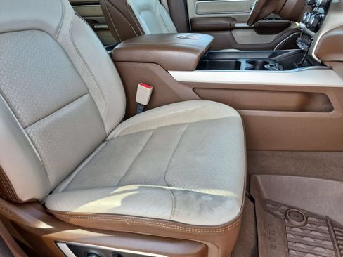 Used 2019 RAM 1500 Laramie AWD/4WD image 19