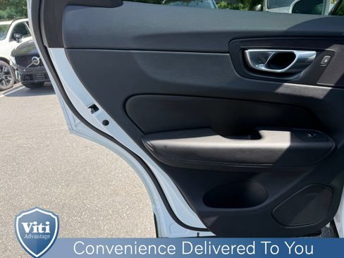 Used 2023 Volvo XC60 B5 Plus w/ Climate Package AWD/4WD image 20