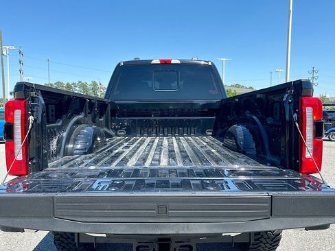 Used 2024 Ford F250 Lariat w/ Chrome Package AWD/4WD image 16