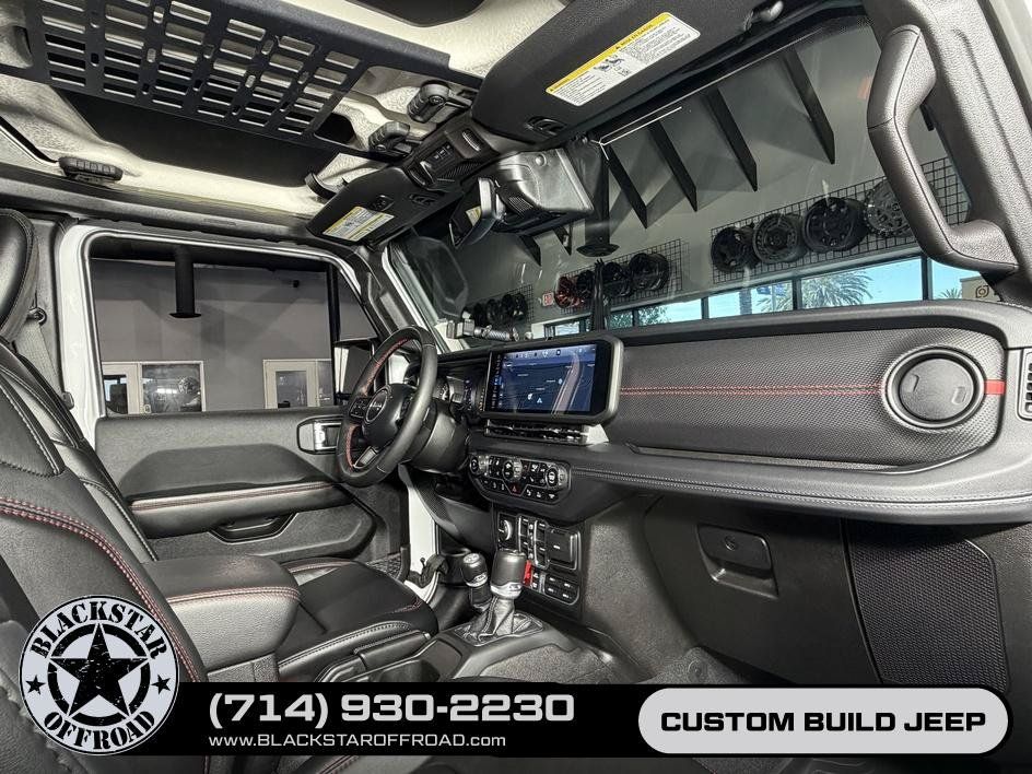 Used 2024 Jeep Gladiator Rubicon AWD/4WD image 23