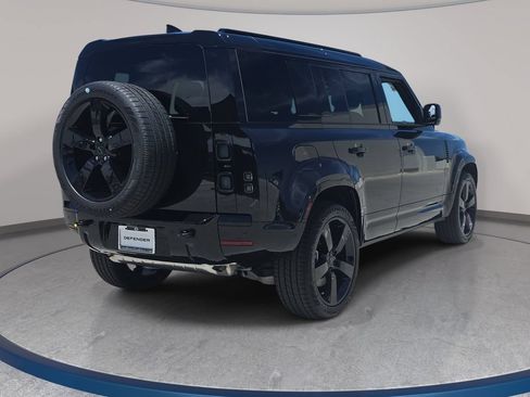 New 2026 Land Rover Defender 110 X-Dynamic SE AWD/4WD image 5