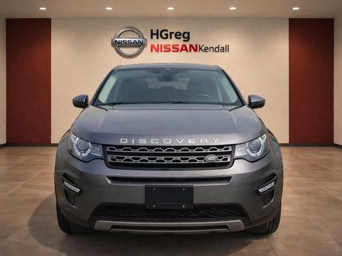 Used 2018 Land Rover Discovery Sport SE AWD/4WD image 5