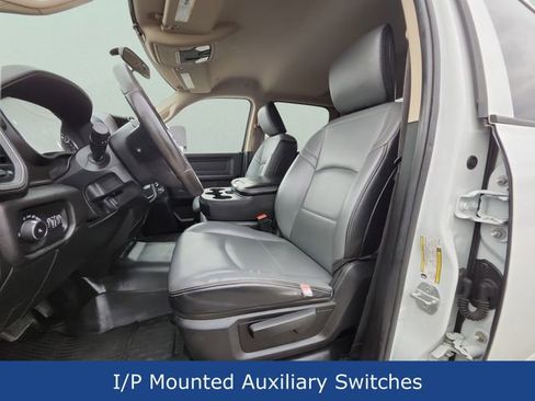 Used 2020 RAM 3500 Tradesman w/ Chrome Appearance Group image 16