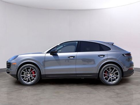 Certified 2024 Porsche Cayenne S AWD/4WD image 2