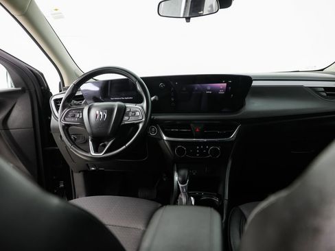 Used 2024 Buick Encore GX Preferred image 18