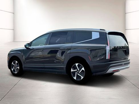 New 2026 Hyundai Ioniq 9 SE image 4