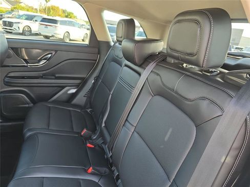 New 2026 Lincoln Corsair Premiere image 14