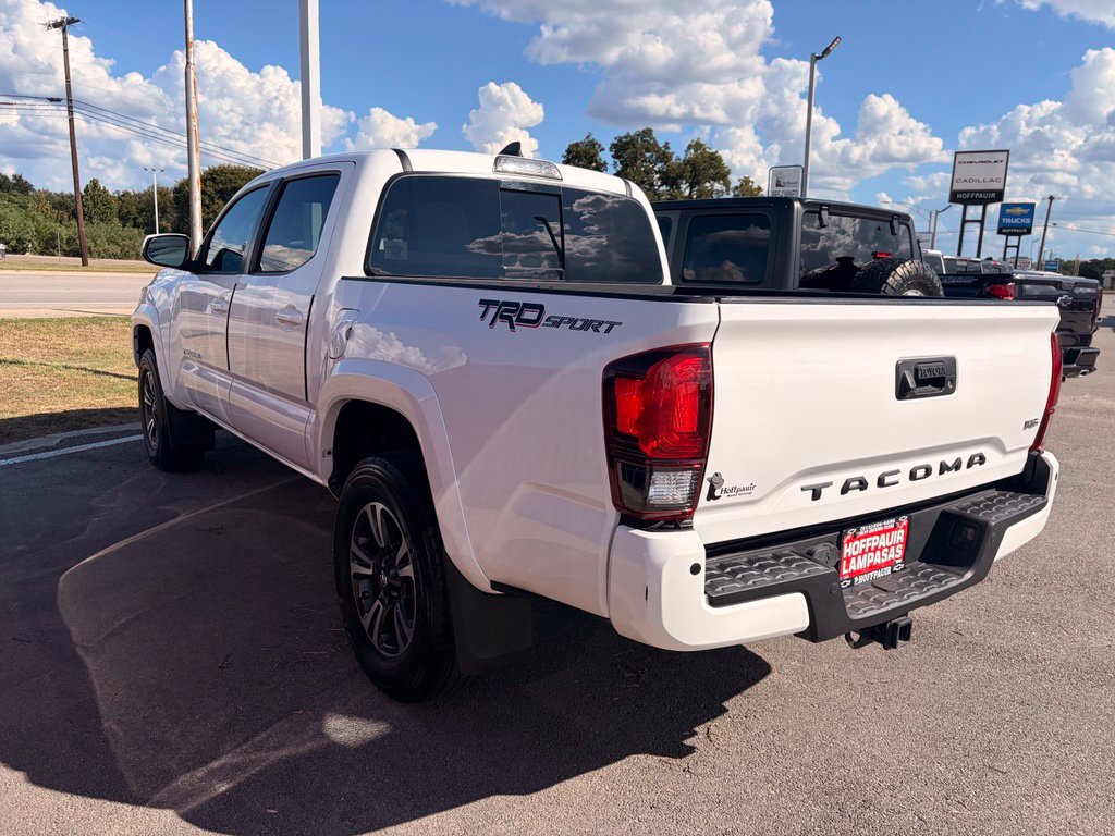 Used 2018 Toyota Tacoma TRD Sport w/ Technology Package RWD image 6