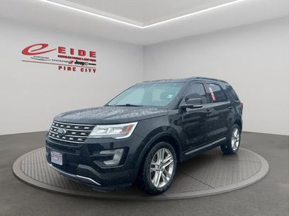 Used 2017 Ford Explorer XLT w/ XLT Technology Feature Bundle