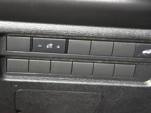 Used 2024 Mitsubishi Outlander SE image 33