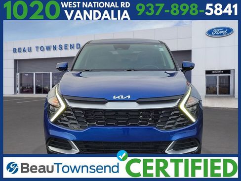 Used 2023 Kia Sportage EX image 2