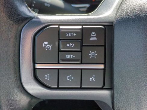 Used 2023 Ford F150 Lariat w/ Equipment Group 502A High AWD/4WD image 17