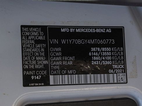 Used 2021 Mercedes-Benz Sprinter 1500 image 34