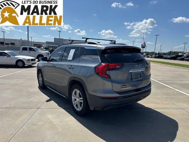 Used 2020 GMC Terrain SLE w/ Driver Convenience Package FWD image 4