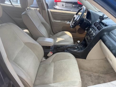 Used 2005 Lexus IS 300 RWD image 4