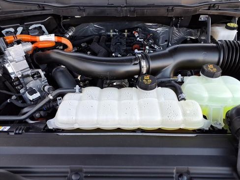 Used 2024 Ford F150 XLT w/ Mobile Office Package image 26