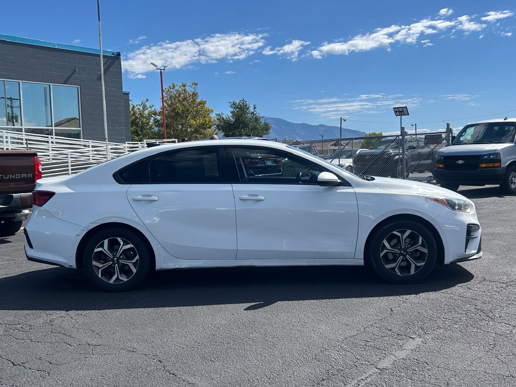 Used 2019 Kia Forte LXS FWD image 2