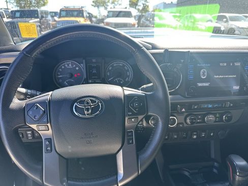 Used 2018 Toyota Tacoma TRD Pro image 6