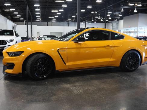 Used 2018 Ford Mustang Shelby GT350 w/ Electronics Package RWD image 9