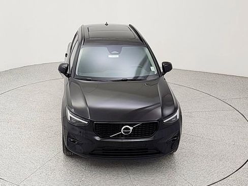 Used 2026 Volvo XC40 B5 Ultra image 14