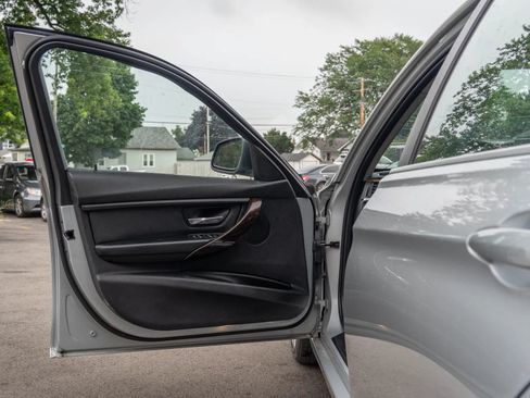 Used 2015 BMW 335i xDrive Sedan AWD/4WD image 13