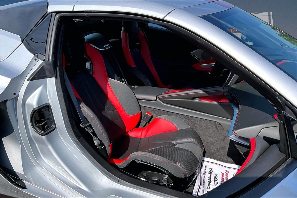 Used 2026 Chevrolet Corvette Z06 RWD image 29