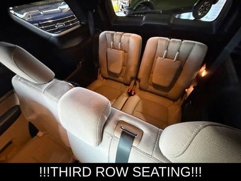 Used 2019 Ford Explorer XLT FWD image 18