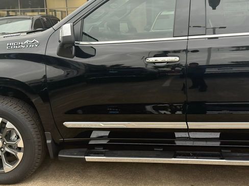 New 2026 Chevrolet Silverado 1500 High Country w/ Technology Package image 18