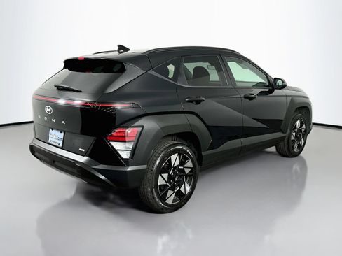 Used 2024 Hyundai Kona SEL AWD/4WD image 8