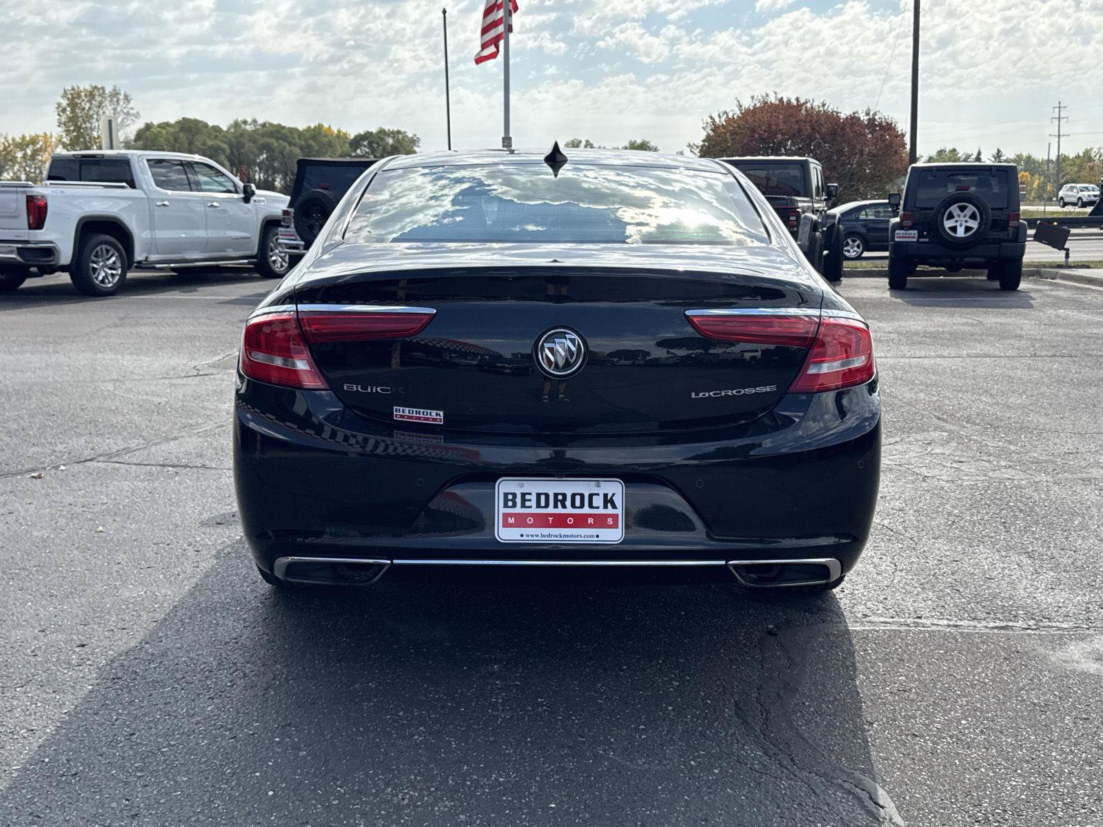 Used 2017 Buick LaCrosse Premium w/ Driver Confidence Package #2 FWD image 6