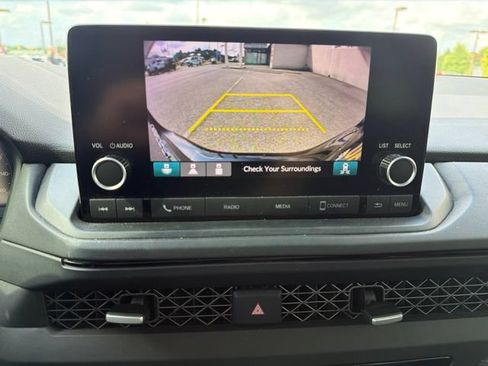 Used 2023 Honda Accord EX image 10