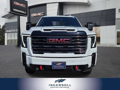 Used 2025 GMC Sierra 3500 AT4 image 3