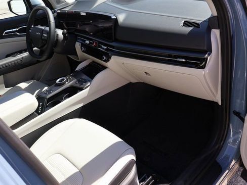 New 2026 Kia Sportage SX Prestige image 11