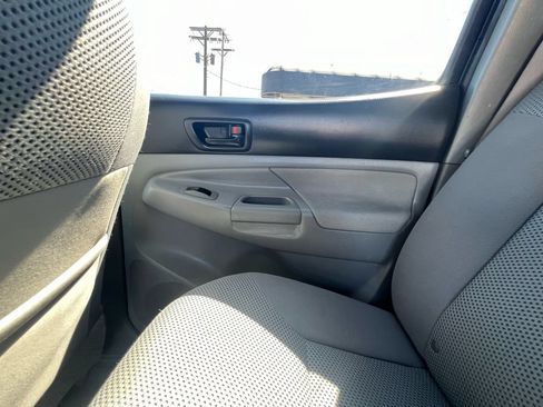 Used 2010 Toyota Tacoma 4x4 Double Cab image 31