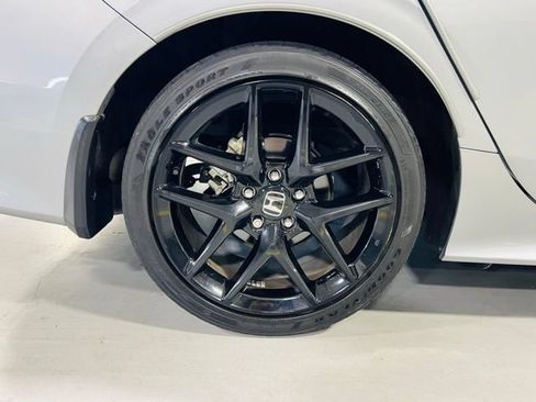 Used 2023 Honda Civic Sport image 10