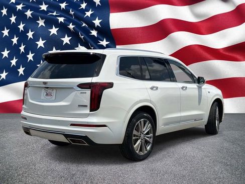 Used 2022 Cadillac XT6 Premium Luxury w/ Platinum Package AWD/4WD image 6
