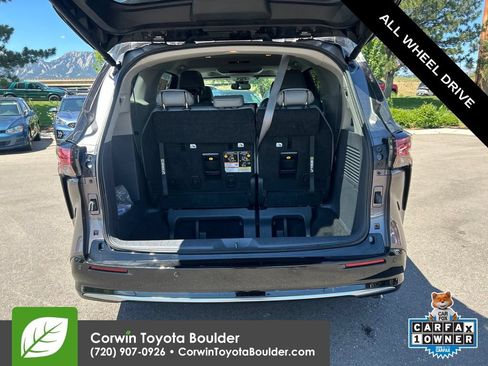 Used 2024 Toyota Sienna Limited AWD/4WD image 17
