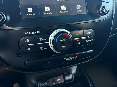 Used 2019 Kia Soul w/ Convenience Package FWD image 22