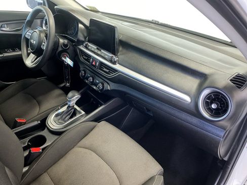 Used 2024 Kia Forte LXS FWD image 29