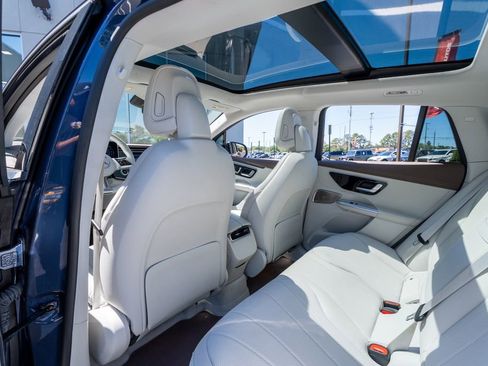 Used 2023 Mercedes-Benz EQE 350+ 4MATIC SUV w/ Exclusive Trim Package image 45