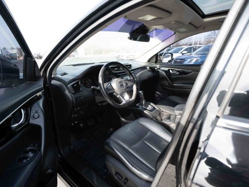 Used 2018 Nissan Rogue Sport SL w/ SL Premium Package image 8